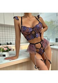 Intica - Zestaw bielizny koronkowej z regulowanymi paskami na romantyczne wieczory Toribia. Kolor: fioletowy. Materiał: koronka. Wzór: koronka #9