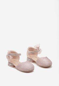 Born2be - Różowe Sandały Zapinane na Rzep z Kokardką i Cyrkoniami Erilsa. Okazja: na komunię. Zapięcie: rzepy. Kolor: różowy. Styl: elegancki