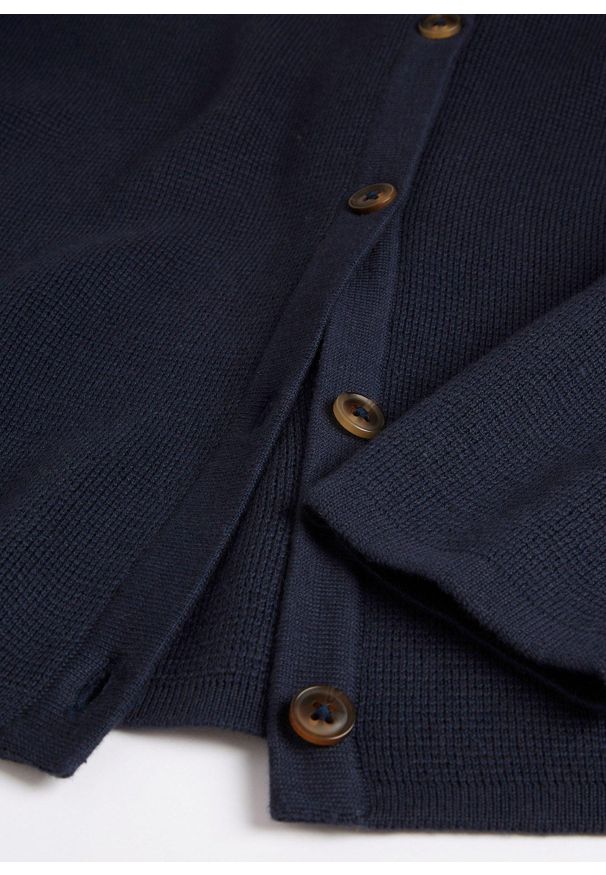 bonprix - Sweter rozpinany z dzianiny Milano w prążek. Kolor: niebieski. Materiał: dzianina. Wzór: prążki