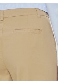 United Colors of Benetton - United Colors Of Benetton Chinosy 4GD7DF061 Beżowy Regular Fit. Kolor: beżowy. Materiał: bawełna #2