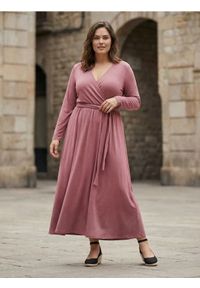 Sinsay - Sukienka z domieszką wiskozy - różowy. Kolor: różowy. Materiał: wiskoza #1
