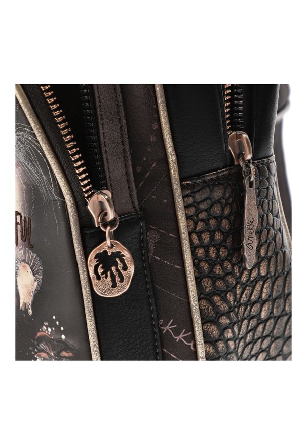 Brązowy Zgrabny Damski Plecak Anekke Premium. Kolor: brązowy. Materiał: materiał. Wzór: aplikacja. Styl: elegancki, casual