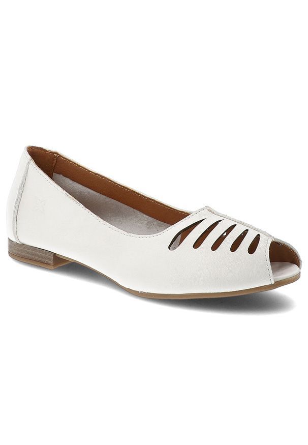 Baleriny damskie Maciejka, cholewka ze skóry naturalnej z ażurowymi wycięciami odkryty przód typu peep toe niski stabilny obcas, białe, P7541-11/00-1. Nosek buta: otwarty. Kolor: biały. Materiał: skóra. Szerokość cholewki: normalna. Wzór: ażurowy. Obcas: na obcasie. Wysokość obcasa: średni