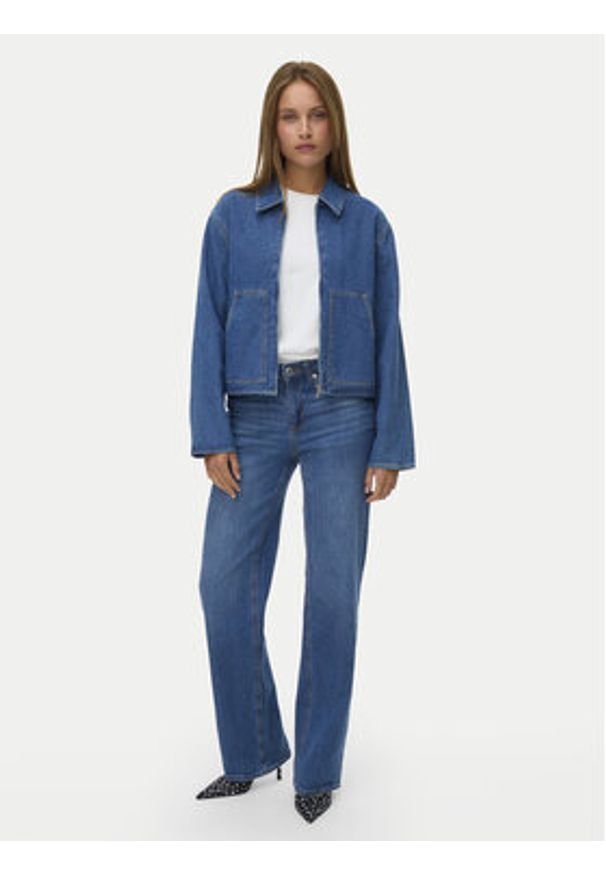 Vero Moda Kurtka jeansowa Aura 10340280 Niebieski Relaxed Fit. Kolor: niebieski. Materiał: bawełna