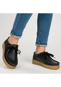 Czarne Półbuty Hee Skórzane Buty Damskie. Zapięcie: sznurówki. Kolor: czarny. Materiał: skóra. Szerokość cholewki: normalna. Styl: elegancki, retro, klasyczny #1