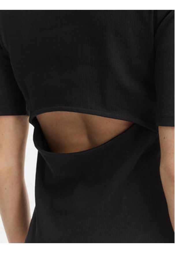 Calvin Klein Jeans T-Shirt LV047F247G Czarny Slim Fit. Kolor: czarny. Materiał: bawełna