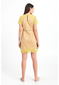 Twinset Milano - Sukienka TWINSET. Długość rękawa: krótki rękaw. Wzór: haft. Typ sukienki: dopasowane. Długość: mini #5