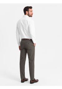Ombre Clothing - Klasyczne spodnie męskie chino z delikatną teksturą - khaki V2 - Rozmiar: M. Kolor: brązowy. Materiał: materiał, poliester, bawełna. Styl: klasyczny #7