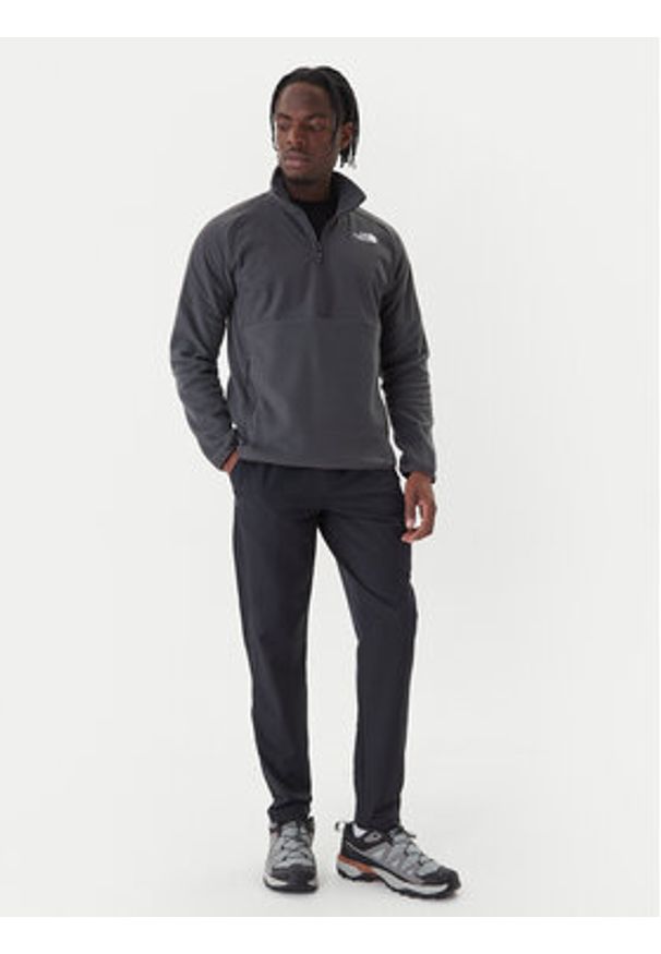The North Face Polar 1/2 Glacier NF0A89JH Szary Regular Fit. Kolor: szary. Materiał: syntetyk