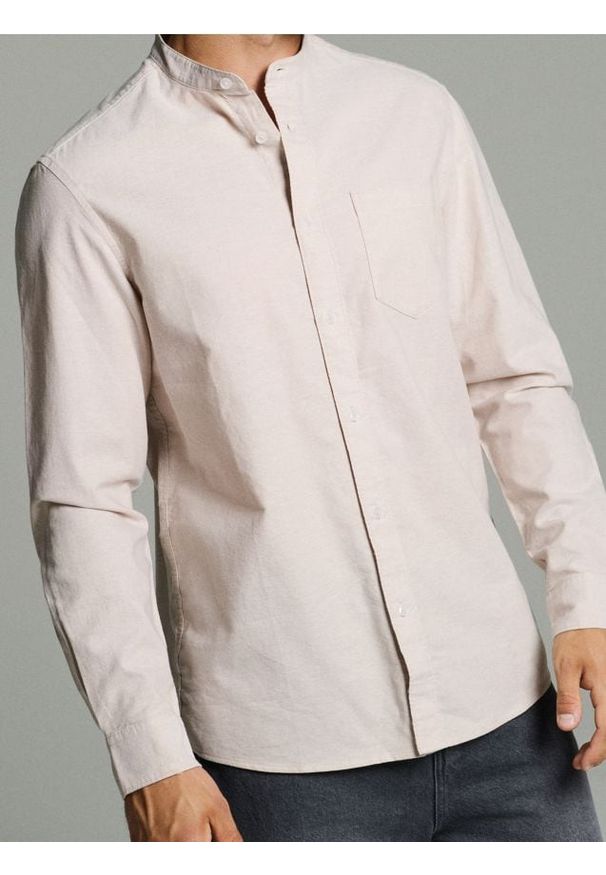 Sinsay - Bawełniana koszula regular fit - beżowy. Kolor: beżowy. Materiał: bawełna
