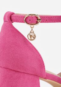 Renee - Fuksjowe Czółenka Vices na Słupku ze Skórzaną Wkładką i Ozdobą przy Pasku Lilria. Okazja: na co dzień, na ślub cywilny, na wesele. Zapięcie: pasek. Kolor: różowy. Materiał: skóra. Wzór: aplikacja. Obcas: na słupku. Styl: casual, elegancki #7