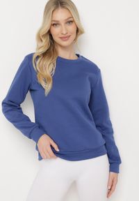 Born2be - Niebieska Bluza Sotear. Okazja: na co dzień. Kolor: niebieski. Materiał: polar, dzianina, jeans. Długość rękawa: długi rękaw. Długość: długie. Wzór: jednolity. Sezon: zima, jesień. Styl: klasyczny, casual #5