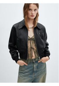 mango - Mango Kurtka z imitacji skóry Phibi 67054790 Czarny Regular Fit. Kolor: czarny. Materiał: skóra #2