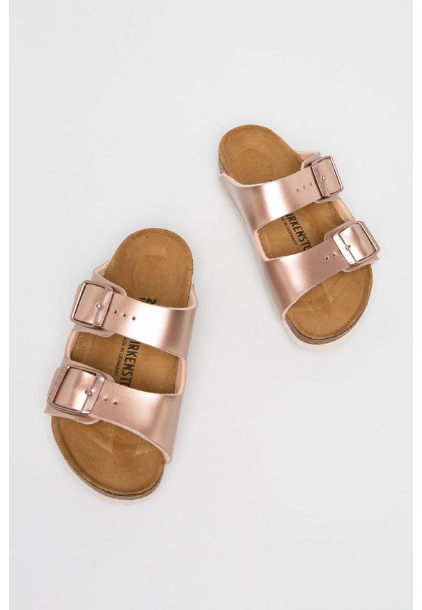 Birkenstock Klapki dziecięce kolor różowy. Kolor: różowy