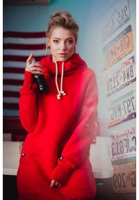 Bluza sportowa z kapturem damska DEEP TRIP Luzak. Typ kołnierza: kaptur. Kolor: czerwony