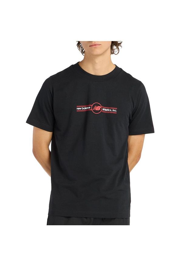 Koszulka męska New Balance MT6148SVBK - czarna. Kolor: czarny. Materiał: bawełna. Długość rękawa: krótki rękaw. Długość: krótkie