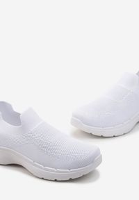 Born2be - Białe Buty Sportowe z Elastyczną Cholewką Gobbena. Kolor: biały. Szerokość cholewki: normalna #5