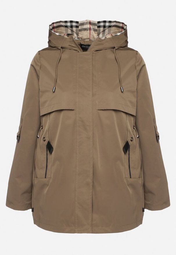 Born2be - Zielona Kurtka Parka z Kapturem i Kieszeniami Eradilla. Okazja: na co dzień, na spacer. Typ kołnierza: kaptur. Kolekcja: plus size. Kolor: zielony. Długość rękawa: długi rękaw. Długość: długie. Wzór: aplikacja. Styl: klasyczny, elegancki, casual