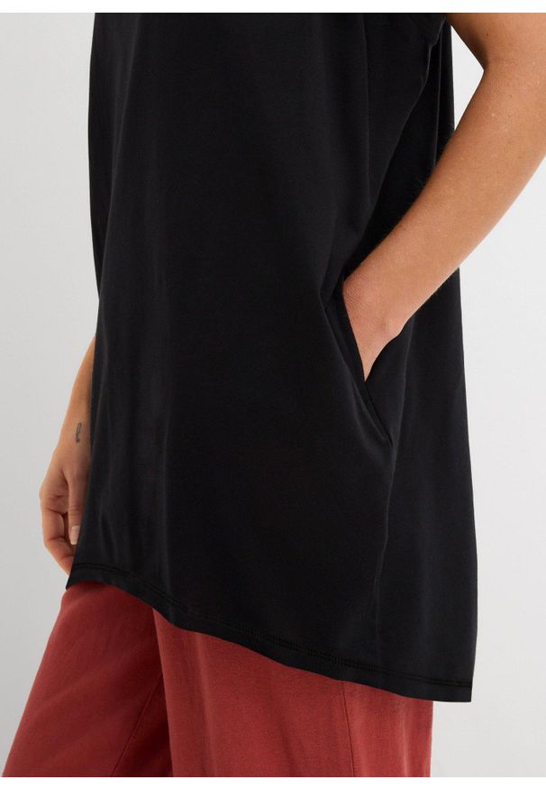 bonprix - Długi T-shirt z czystej bawełny. Kolor: czarny. Materiał: bawełna. Długość rękawa: krótki rękaw. Długość: długie