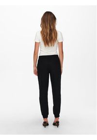 only - ONLY Spodnie dresowe 15203946 Czarny Regular Fit. Kolor: czarny. Materiał: wiskoza
