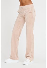 Juicy Couture - JUICY COUTURE Beżowe spodnie Del Ray Pocket. Kolor: beżowy. Materiał: dresówka
