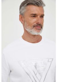 Guess bluza męska kolor biały z nadrukiem. Kolor: biały. Materiał: bawełna, prążkowany. Wzór: nadruk #4