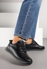 Born2be - Czarne Klasyczne Sneakersy Palentie. Okazja: na co dzień. Kolor: czarny. Materiał: jeans, skóra #4