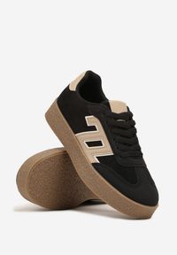 Born2be - Czarne Sneakersy z Geometrycznym Wzorem Adelnaria. Okazja: na co dzień. Kolor: czarny. Materiał: jeans. Wzór: geometria #5