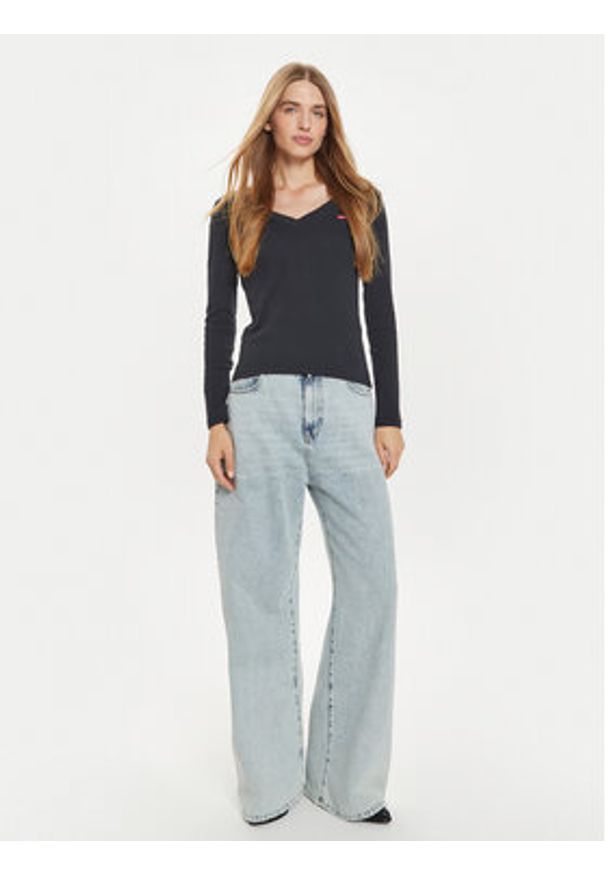 Levi's® Bluzka A9330-0000 Czarny Regular Fit. Kolor: czarny. Materiał: bawełna