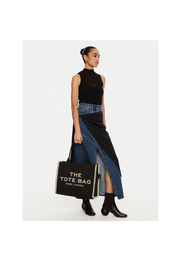 MARC JACOBS - Torebka Marc Jacobs. Kolor: czarny