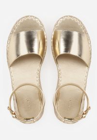 Born2be - Złote Sandały VICES na Grubej Podeszwie z Plecionki z Paskiem Wokół Kostki Doria. Zapięcie: pasek. Kolor: złoty. Materiał: jeans. Sezon: lato #8