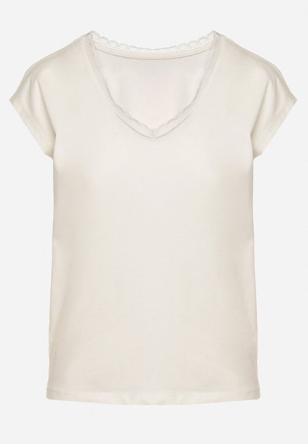 Born2be - Biały Bawełniany T-shirt z Koronką przy Dekolcie Ralettia. Okazja: na co dzień. Kolor: biały. Materiał: bawełna, koronka. Wzór: koronka. Styl: casual