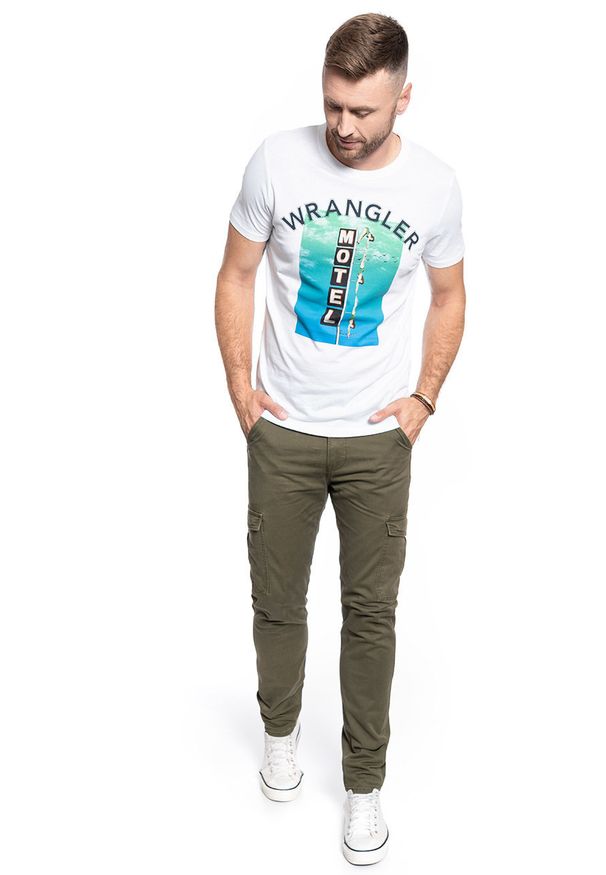 Wrangler - MĘSKI T-SHIRT WRANGLER SS GOOD TIMES TEE WHITE W7F8FK989 112131814