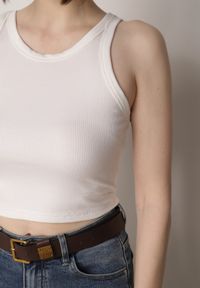 Born2be - Biały Top z Prążkowanego Materiału Zitessa. Okazja: na co dzień. Kolor: biały. Materiał: prążkowany, materiał. Długość rękawa: na ramiączkach. Styl: casual, elegancki, klasyczny #8