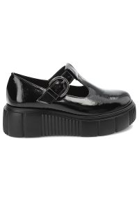 Czarne Lakierowane Półbuty Armodo Eleganckie Buty Damskie. Okazja: na co dzień. Zapięcie: klamry. Kolor: czarny. Materiał: lakier. Styl: elegancki #7