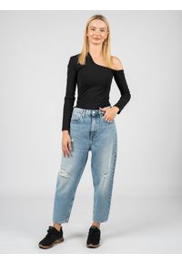 TOMMY HILFIGER - Tommy Jeans Jeansy Mom Jean | DW0DW11488 | Mom Jean | Kobieta | Niebieski. Stan: podwyższony. Kolor: niebieski. Wzór: aplikacja #1