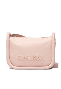 Calvin Klein Torebka Resort Camera Bag K60K609639 Różowy. Kolor: różowy. Materiał: skórzane