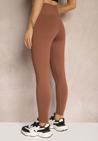 Renee - Brązowe Sportowe Legginsy High Waist z Małym Ozdobnym Znaczkiem Lerilane. Stan: podwyższony. Kolor: brązowy. Styl: sportowy #4