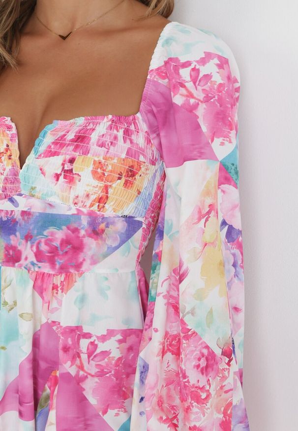 Born2be - Różowa Sukienka Rozkloszowana w Kwiaty Deniza. Okazja: na imprezę, na co dzień. Kolor: różowy. Wzór: kwiaty. Sezon: lato. Styl: casual