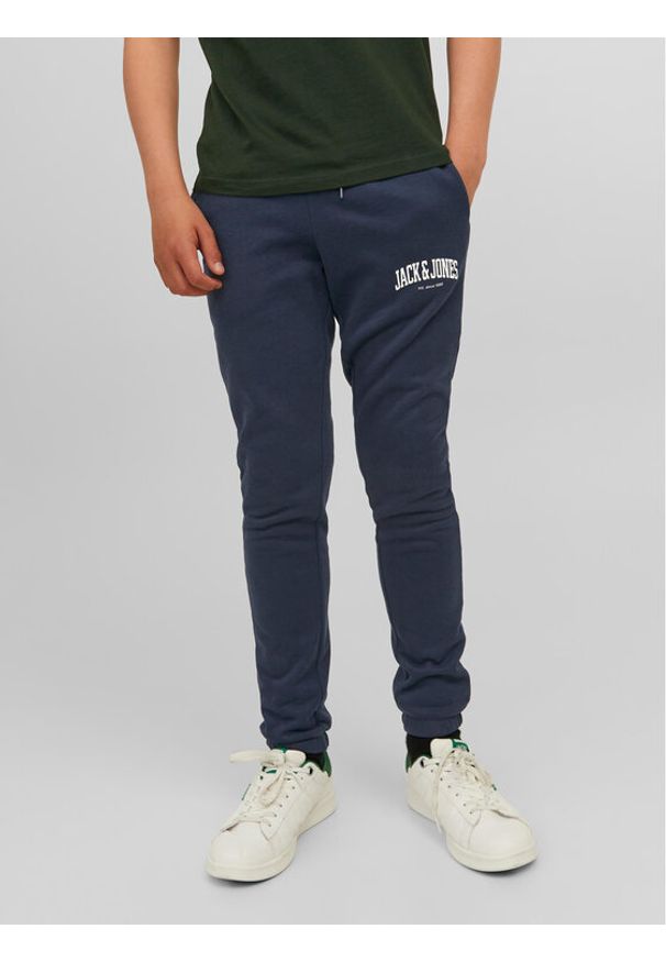 Jack&Jones Junior Spodnie dresowe 12237403 Granatowy Slim Fit. Kolor: niebieski. Materiał: syntetyk, dresówka, bawełna