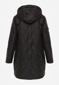 Renee - Czarna Długa Kurtka Parka Pikowana z Kapturem Ozdobiona Aplikacją Rossea. Okazja: na co dzień. Typ kołnierza: kaptur. Kolor: czarny. Materiał: poliester, jeans. Długość: długie. Wzór: aplikacja. Styl: casual, street #7