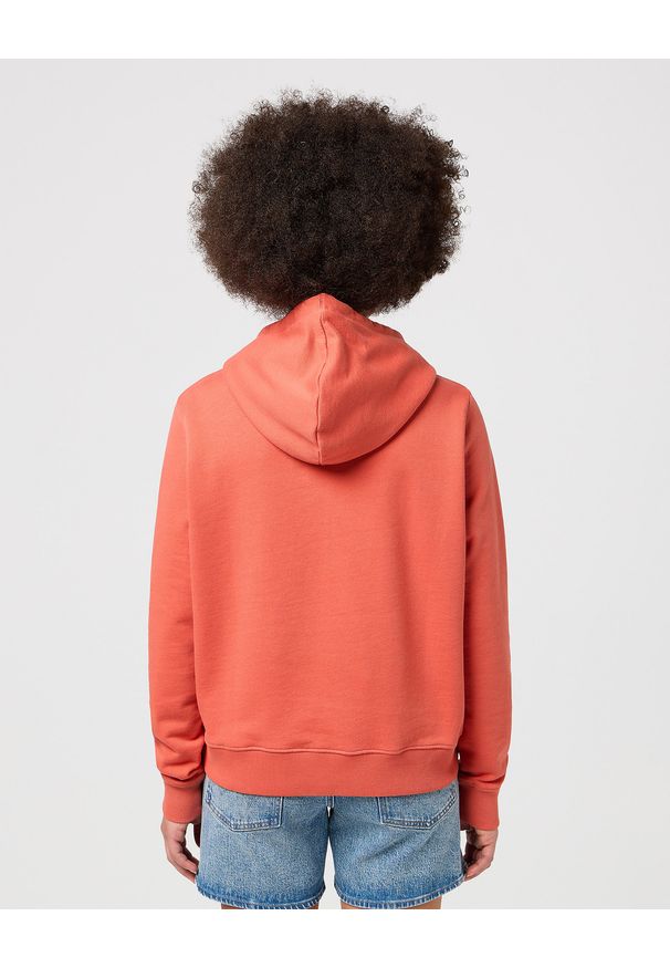 Wrangler - WRANGLER DAMSKA BLUZA Z KAPTUREM WRANGLER REGULAR HOODIE BURNT SIENNA 112350336. Typ kołnierza: kaptur
