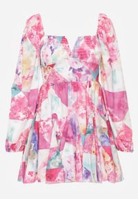 Renee - Różowa Rozkloszowana Sukienka w Kwiaty z Kwadratowym Dekoltem Averla. Okazja: na imprezę, na co dzień, na spacer. Typ kołnierza: dekolt kwadratowy. Kolor: różowy. Długość rękawa: długi rękaw. Wzór: kwiaty. Sezon: lato. Styl: casual, klasyczny #8