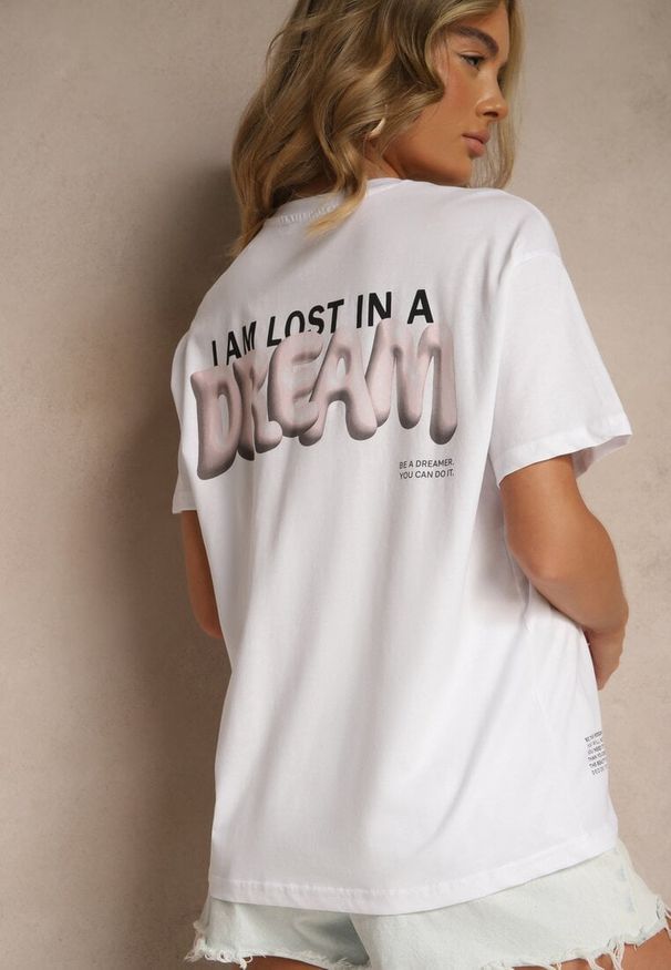 Renee - Biało-Różowy T-shirt z Bawełny Ozdobiony Nadrukiem Adneria. Okazja: na co dzień. Kolor: biały. Materiał: bawełna. Wzór: aplikacja, nadruk. Styl: casual