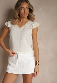 Renee - Biała Bluzka z Bawełny Ozdobiona Haftem Savoreia. Okazja: na co dzień. Kolor: biały. Materiał: bawełna. Wzór: aplikacja, haft. Styl: elegancki, casual