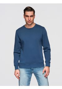 Ombre Clothing - Męska bluza dresowa BASIC z okrągłym dekoltem OM-SSBN-0271 - - Rozmiar: XXL. Okazja: na co dzień, na spotkanie biznesowe, do pracy. Kolor: niebieski. Materiał: dresówka. Wzór: jednolity, gładki, aplikacja. Styl: biznesowy, casual, klasyczny