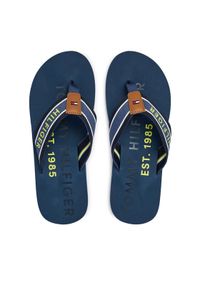 TOMMY HILFIGER - Tommy Hilfiger Japonki Sporty Hilfiger Beach Sandal FM0FM05805 Niebieski. Kolor: niebieski. Materiał: materiał. Styl: sportowy #1