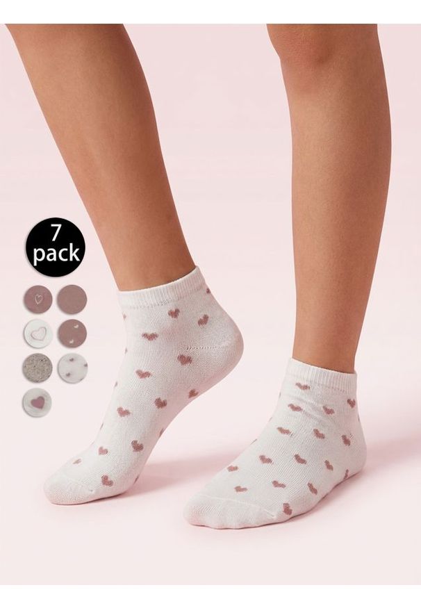 Sinsay - Zestaw skarpetek z motywem serc 7 pack - wielobarwny