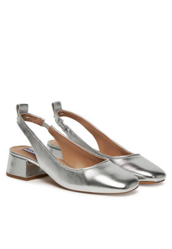 Steve Madden Czółenka Smitten s SM11003213 Srebrny. Kolor: srebrny. Materiał: skóra