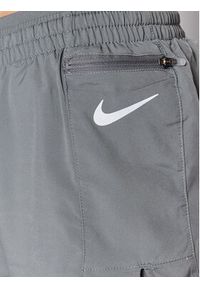 Nike Szorty sportowe Tempo Luxe CZ9574 Szary Regular Fit. Kolor: szary. Materiał: syntetyk #4